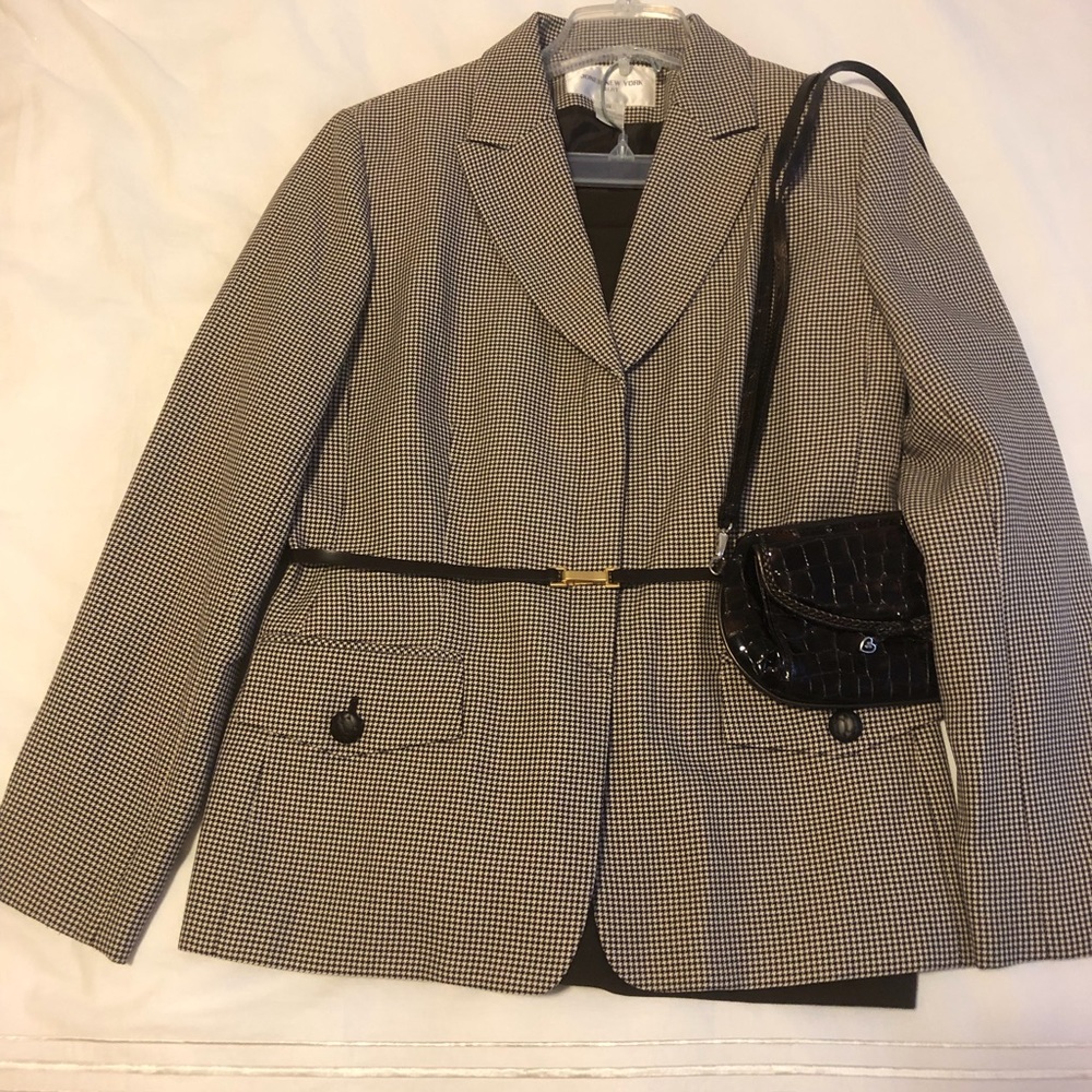 Jones NY skirt suit set